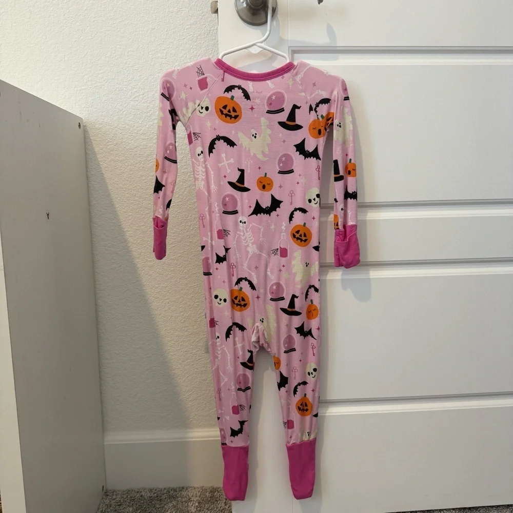 Little Sleepies- Halloween Collection Glow in The Dark Zippy- 12-18